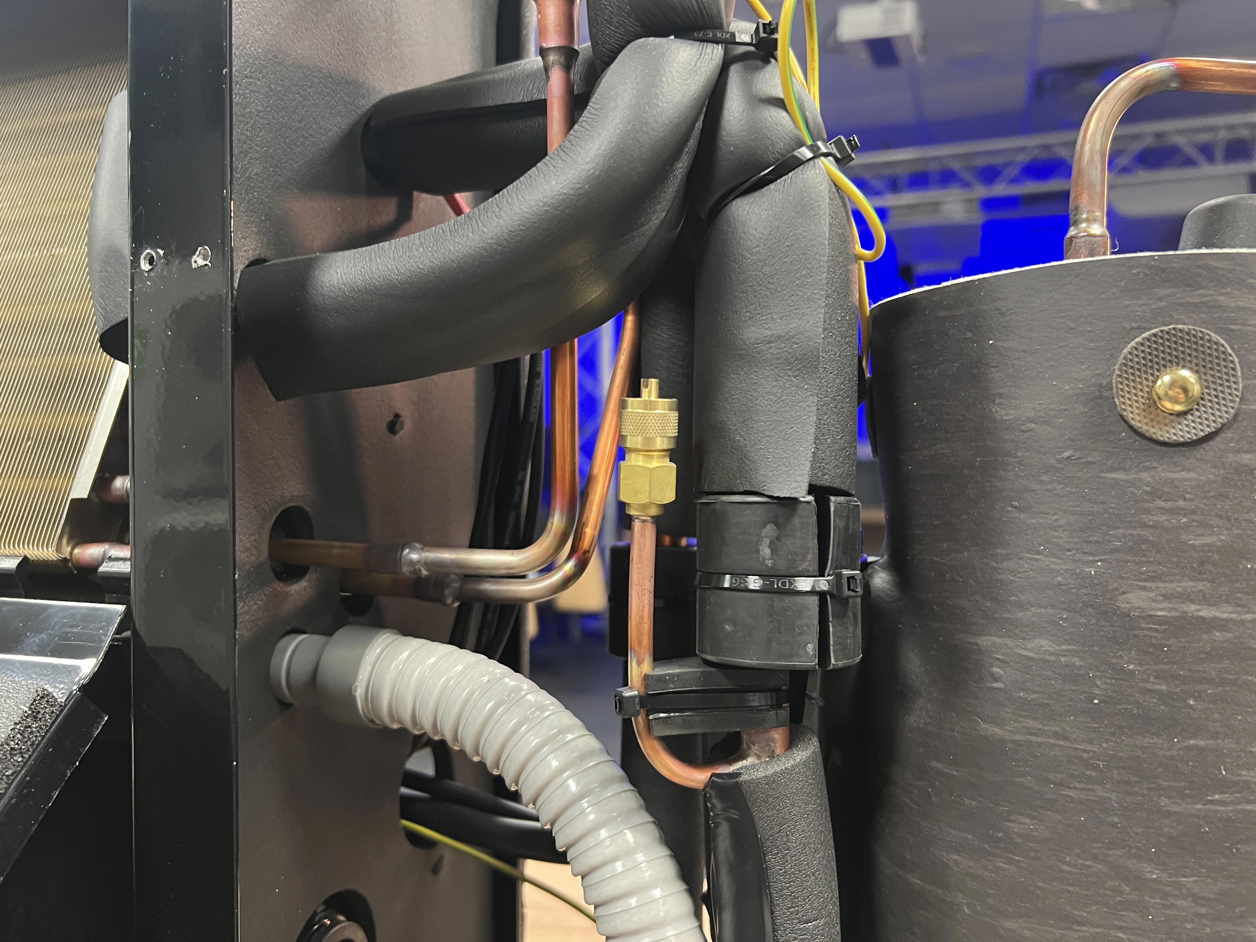 Kanałowy osuszacz do basenów zabezpieczenie przed kondensacją Mycond MSHAC